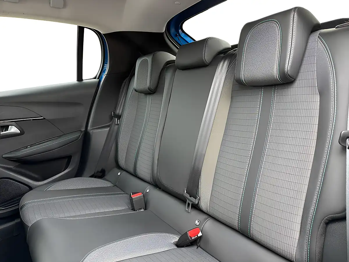 Used 2021 Peugeot 208 Allure Blue - Interior and Exterior details 20