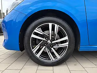 Used 2021 Peugeot 208 Allure Blue - Interior and Exterior details 7