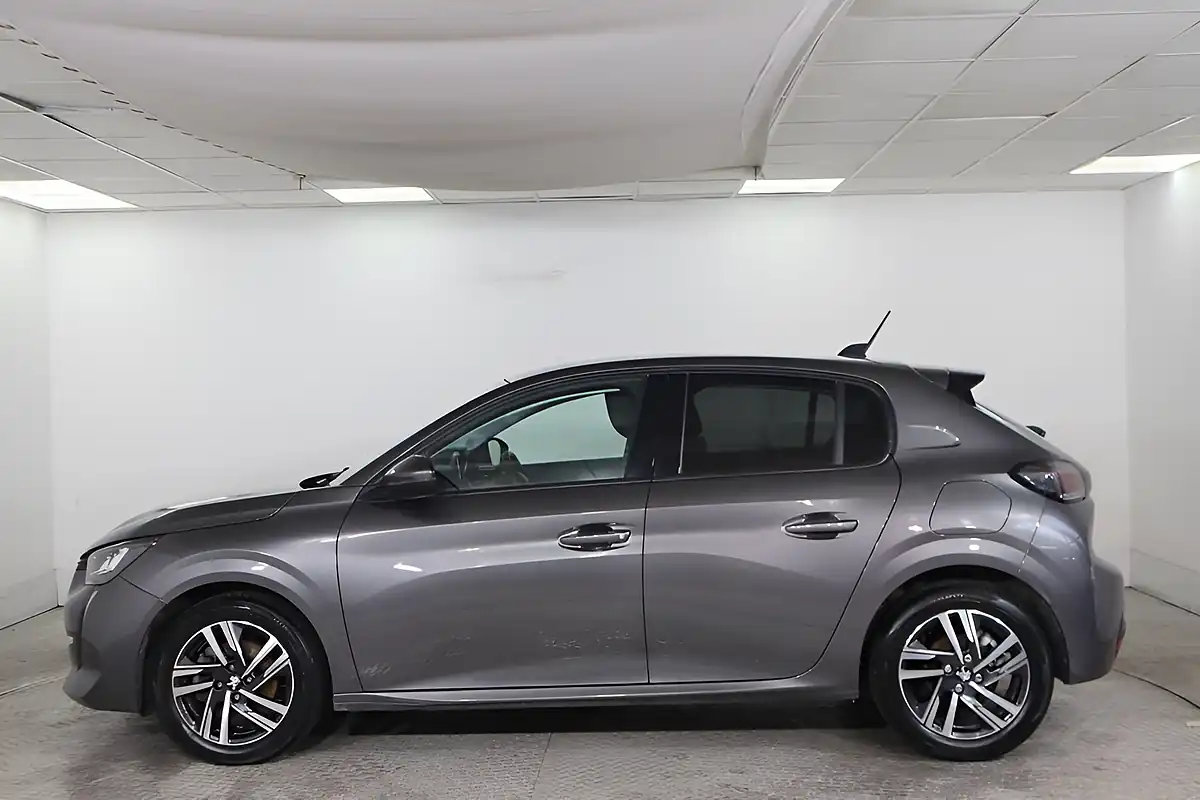 Used 2021 Peugeot 208 Allure Grey - Interior and Exterior details 8