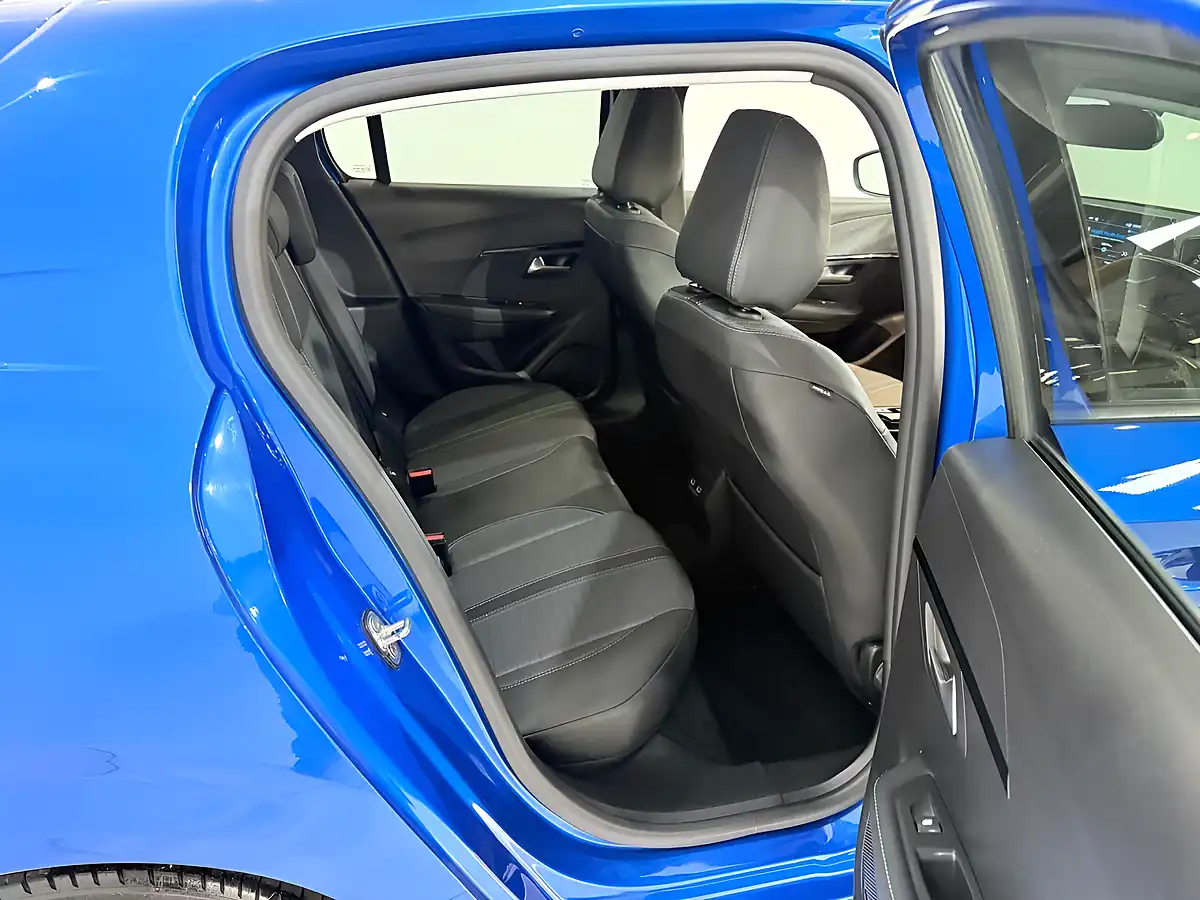 Used 2021 Peugeot 208 Allure Premium Blue - Interior and Exterior details 16