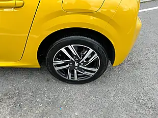 Used 2021 Peugeot 208 Allure Premium Yellow - Interior and Exterior details 18