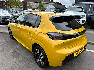 Used 2021 Peugeot 208 Allure Premium Yellow - Interior and Exterior details 3