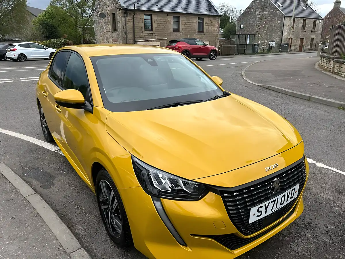 Used 2021 Peugeot 208 Allure Premium Yellow - Interior and Exterior details 4