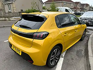 Used 2021 Peugeot 208 Allure Premium Yellow - Interior and Exterior details 5