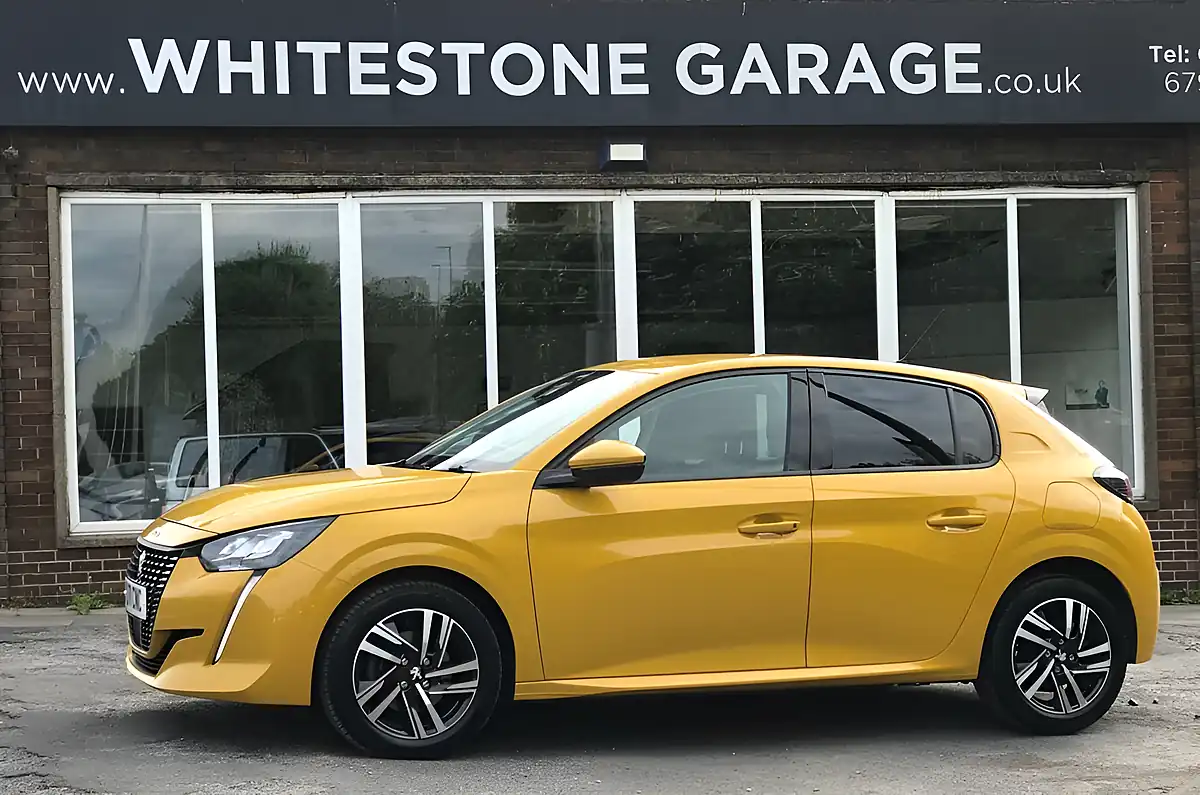 Used 2021 Peugeot 208 Allure Premium Yellow - Interior and Exterior details 6