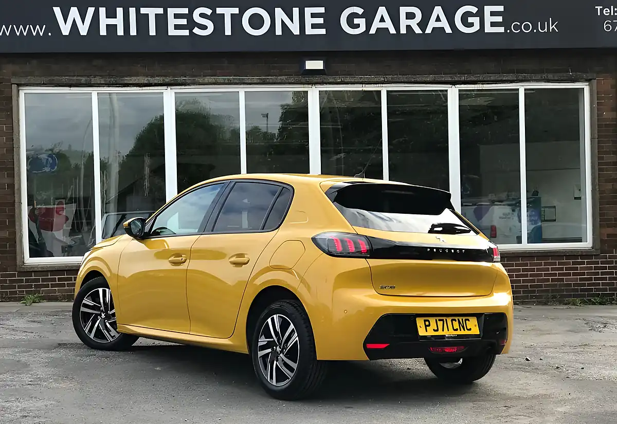 Used 2021 Peugeot 208 Allure Premium Yellow - Interior and Exterior details 7