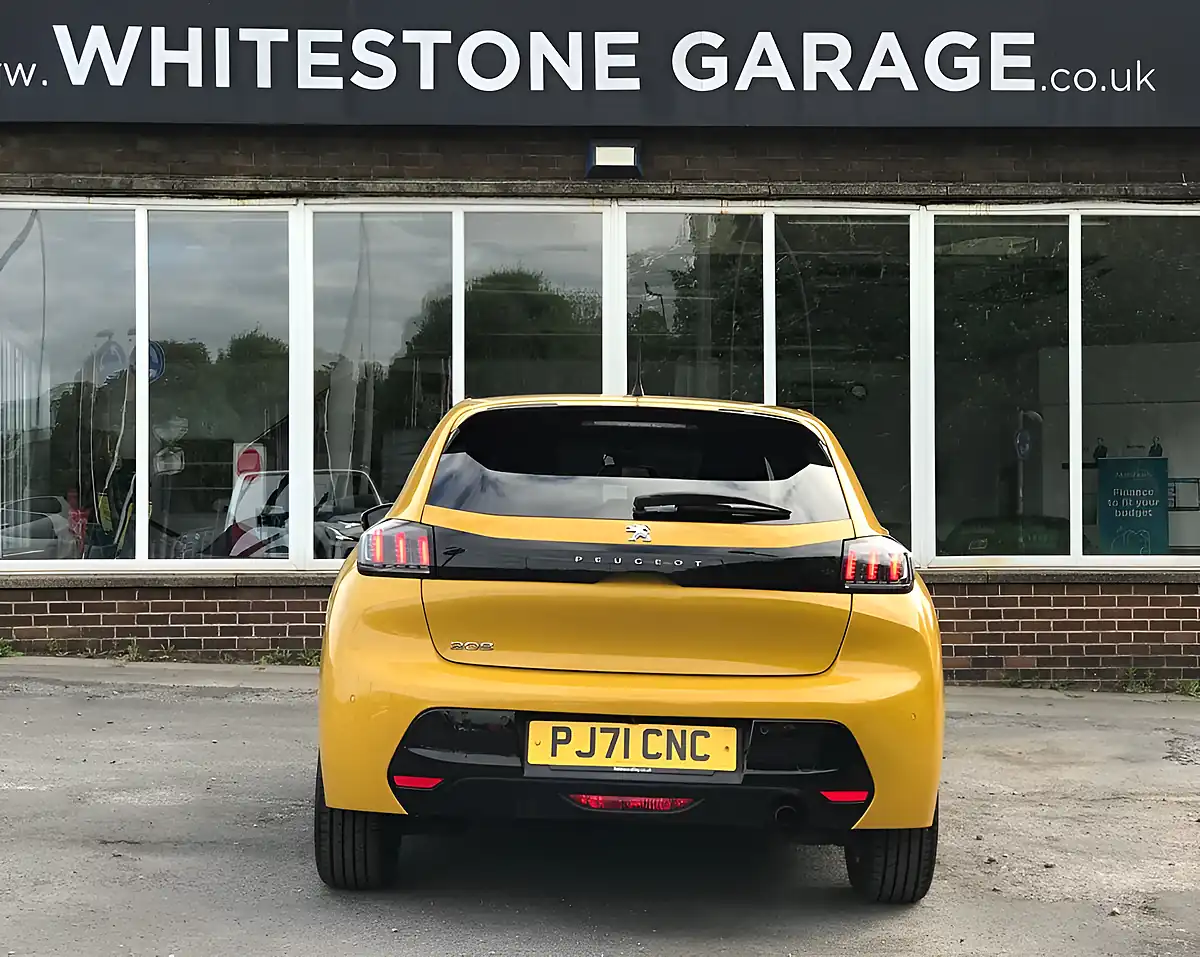 Used 2021 Peugeot 208 Allure Premium Yellow - Interior and Exterior details 9