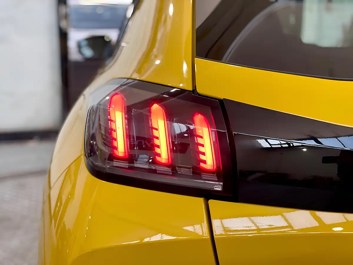 Used 2021 Peugeot 208 Allure Yellow - Interior and Exterior details 12