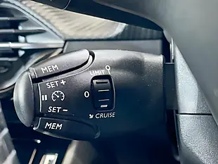 Used 2021 Peugeot 208 Allure Yellow - Interior and Exterior details 18