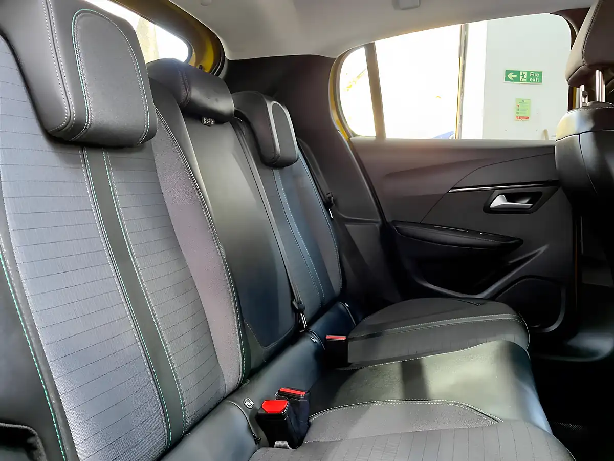 Used 2021 Peugeot 208 Allure Yellow - Interior and Exterior details 8
