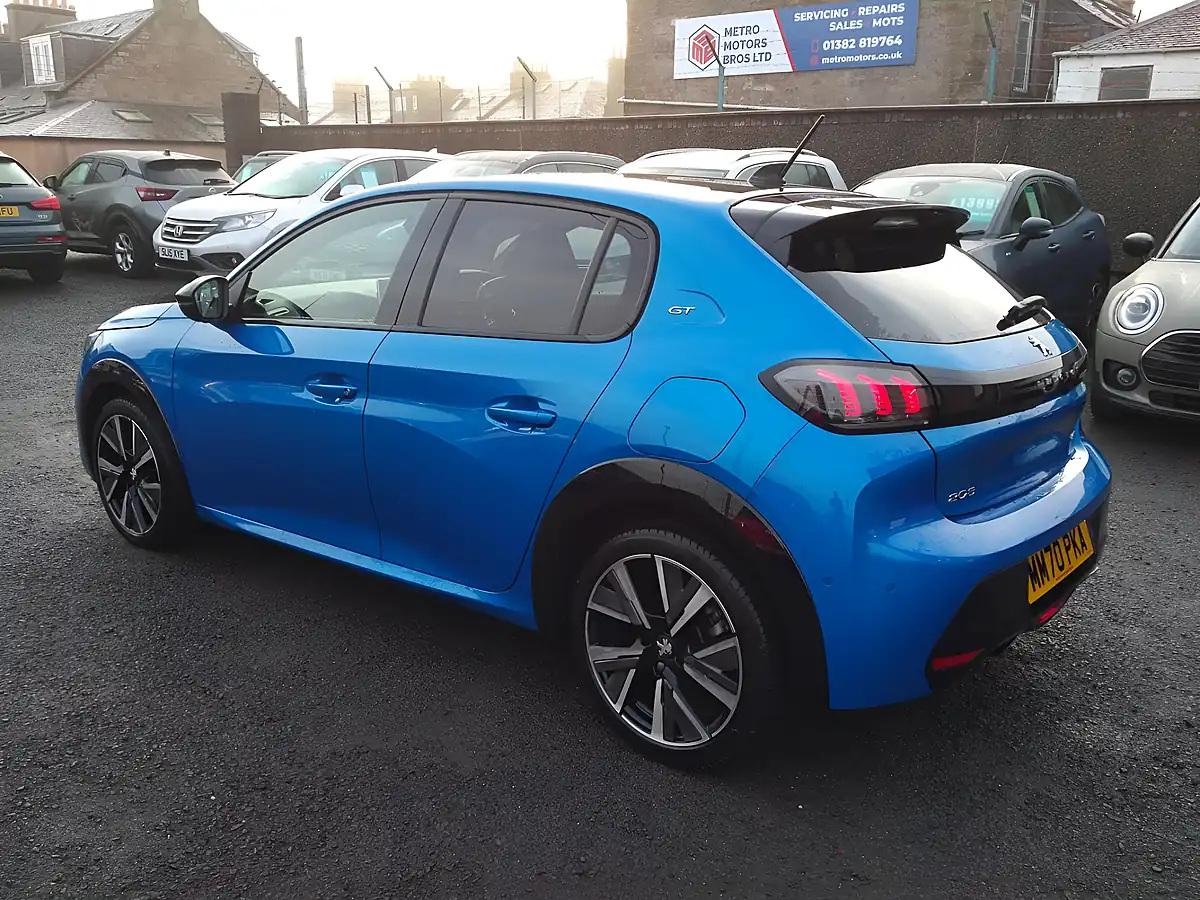 Used 2021 Peugeot 208 GT Blue - Interior and Exterior details 3