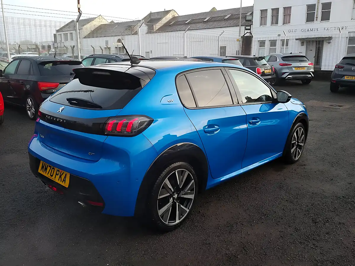 Used 2021 Peugeot 208 GT Blue - Interior and Exterior details 5