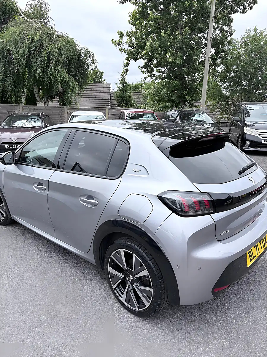 Used 2021 Peugeot 208 GT Line Grey - Interior and Exterior details 3