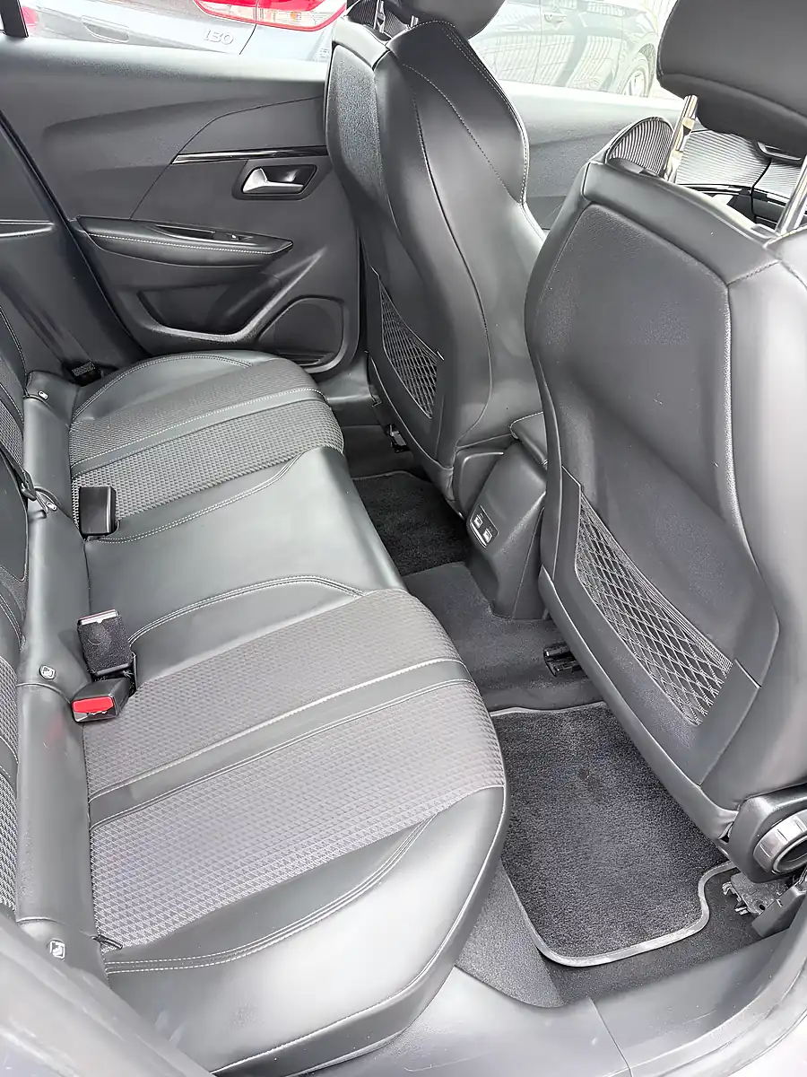 Used 2021 Peugeot 208 GT Line Grey - Interior and Exterior details 8