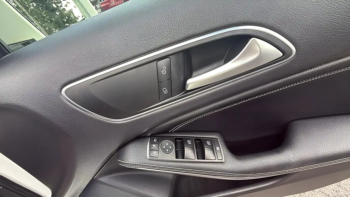 Used 2021 Peugeot 208 GT Line Grey - Interior and Exterior details 9