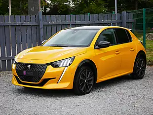 Used 2021 Peugeot 208 GT Premium Yellow - Interior and Exterior details 4