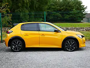 Used 2021 Peugeot 208 GT Premium Yellow - Interior and Exterior details 5