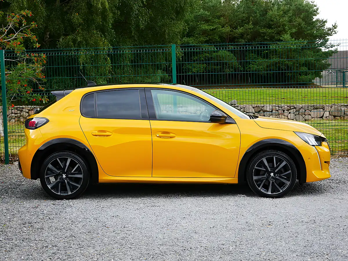 Used 2021 Peugeot 208 GT Premium Yellow - Interior and Exterior details 5