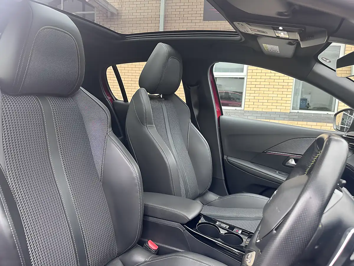 Used 2021 Peugeot 208 GT Red - Interior and Exterior details 13
