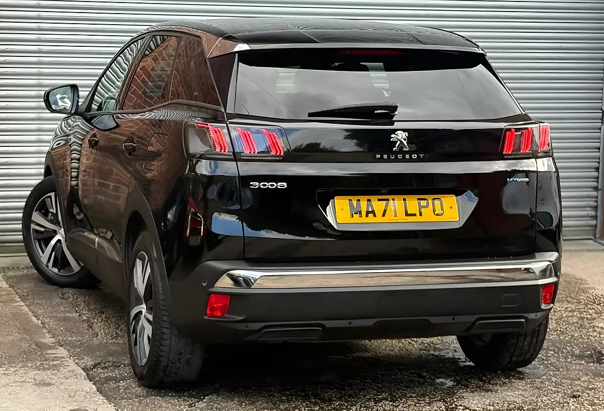 Used 2021 Peugeot 3008 Allure Black - Interior and Exterior details 5