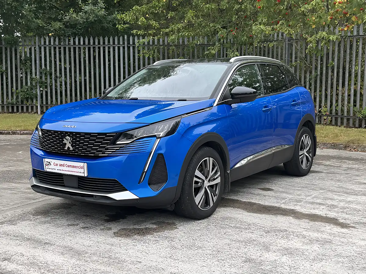 Used 2021 Peugeot 3008 Allure Premium Blue - Front View