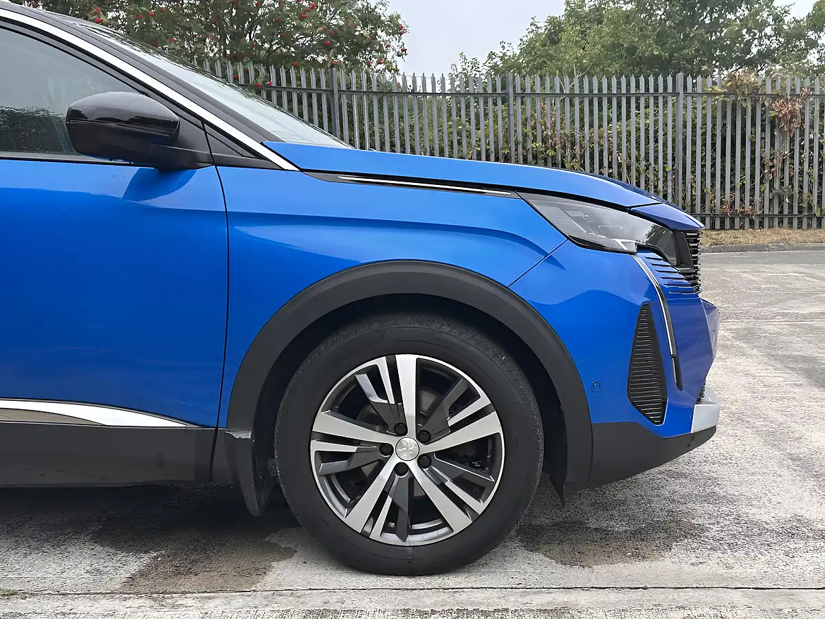 Used 2021 Peugeot 3008 Allure Premium Blue - Interior and Exterior details 10