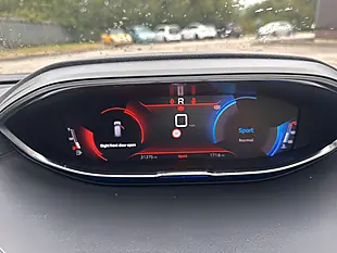 Used 2021 Peugeot 3008 Allure Premium Blue - Interior and Exterior details 14
