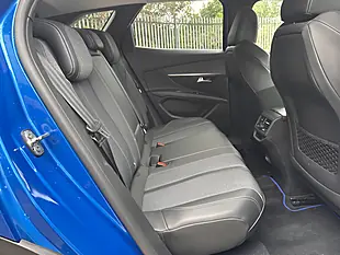 Used 2021 Peugeot 3008 Allure Premium Blue - Interior and Exterior details 16