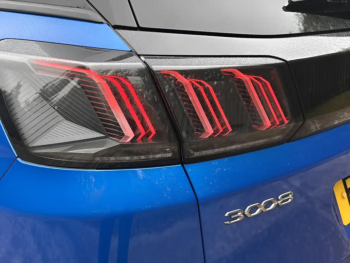 Used 2021 Peugeot 3008 Allure Premium Blue - Interior and Exterior details 18