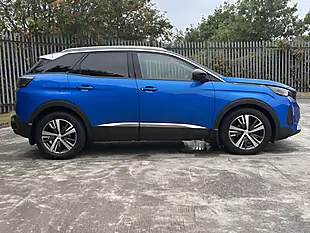 Used 2021 Peugeot 3008 Allure Premium Blue - Interior and Exterior details 4