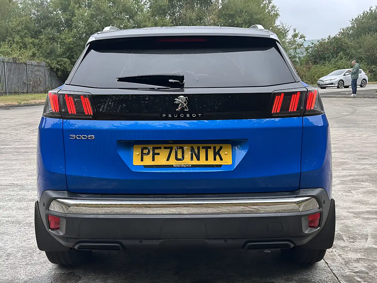 Used 2021 Peugeot 3008 Allure Premium Blue - Interior and Exterior details 6