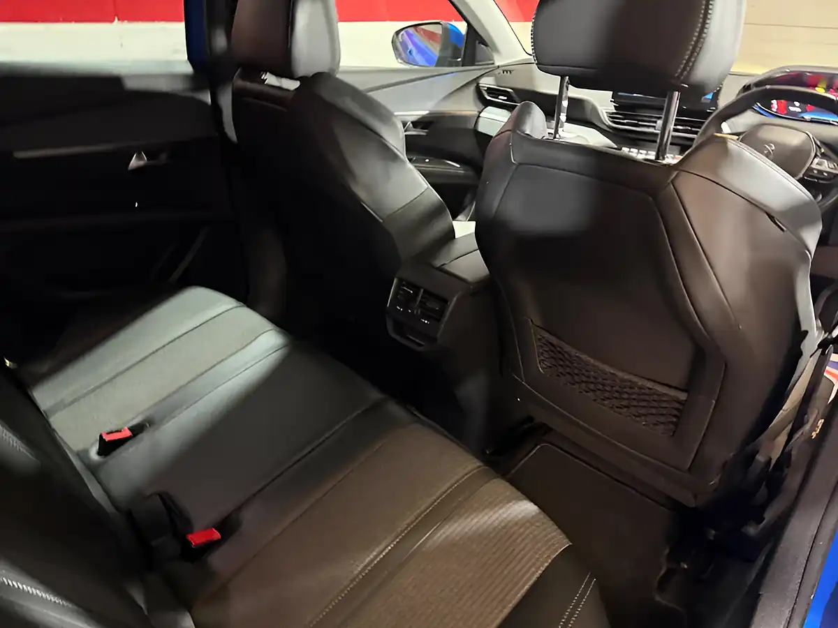 Used 2021 Peugeot 3008 Allure Premium Blue - Interior and Exterior details 11
