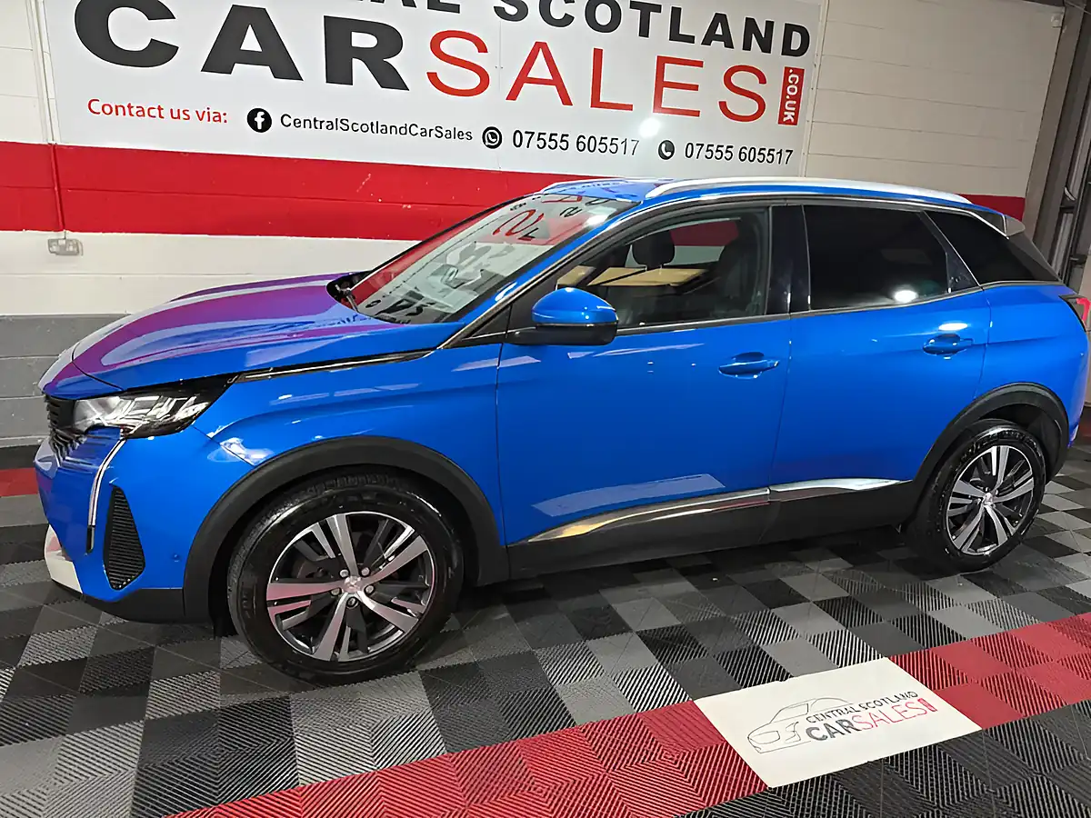 Used 2021 Peugeot 3008 Allure Premium Blue - Interior and Exterior details 8