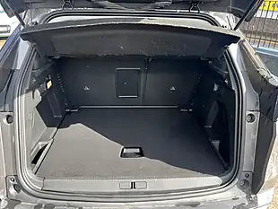 Used 2021 Peugeot 3008 Allure Premium Grey - Interior and Exterior details 13
