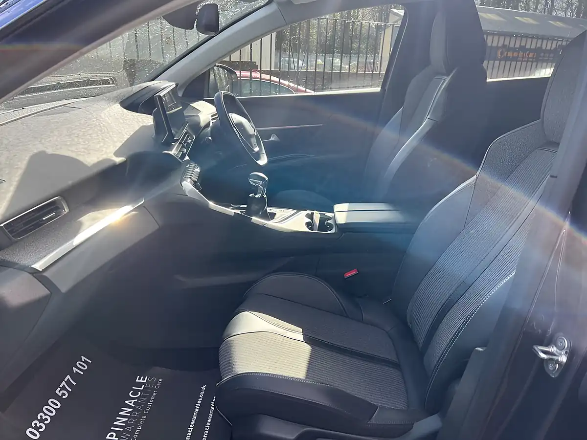 Used 2021 Peugeot 3008 Allure Premium Grey - Interior and Exterior details 18