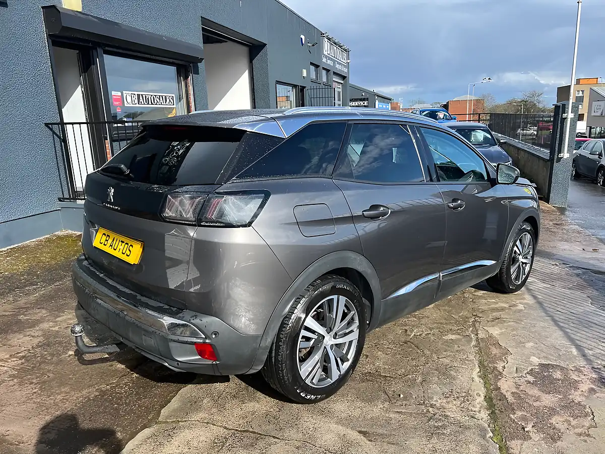 Used 2021 Peugeot 3008 Allure Premium Grey - Interior and Exterior details 5