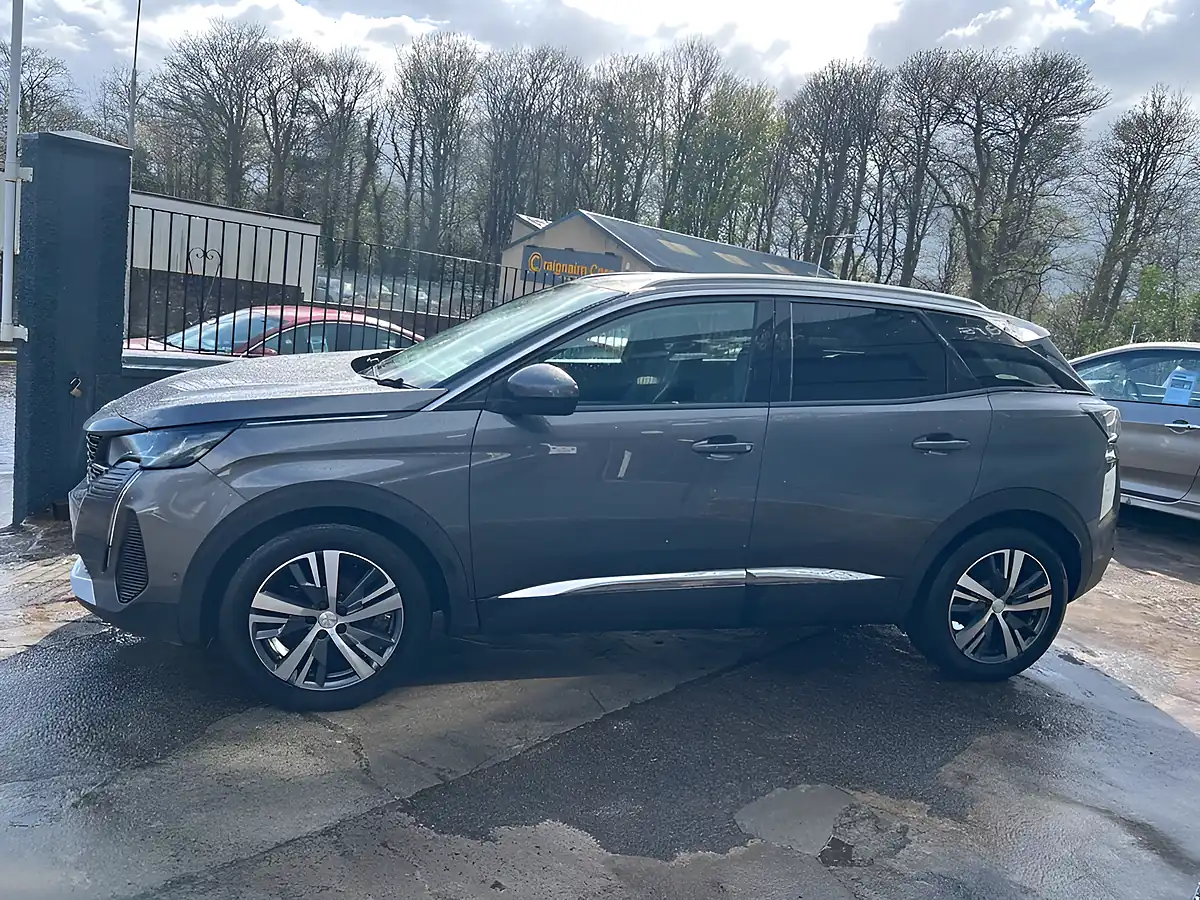 Used 2021 Peugeot 3008 Allure Premium Grey - Interior and Exterior details 8