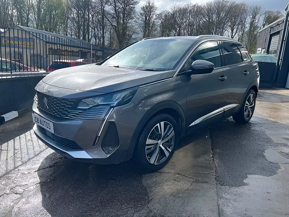 Used 2021 Peugeot 3008 Allure Premium Grey - Interior and Exterior details 9