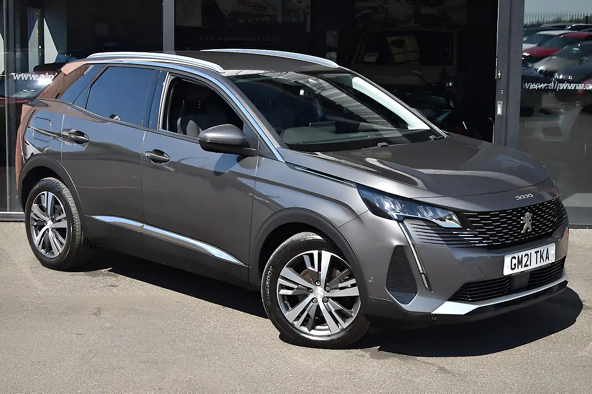 Used 2021 Peugeot 3008 Allure Premium Grey - Front View