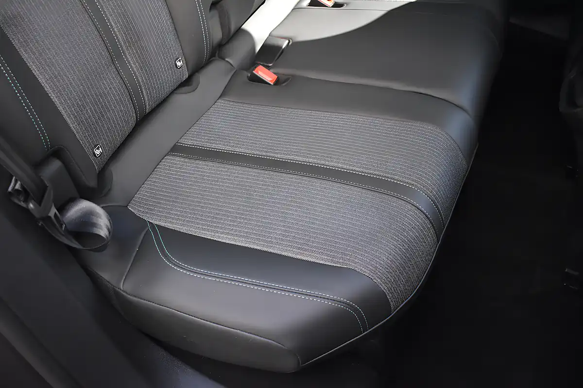 Used 2021 Peugeot 3008 Allure Premium Grey - Interior and Exterior details 13