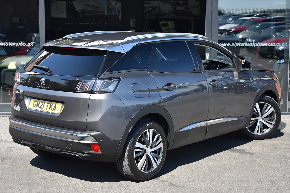 Used 2021 Peugeot 3008 Allure Premium Grey - Interior and Exterior details 5