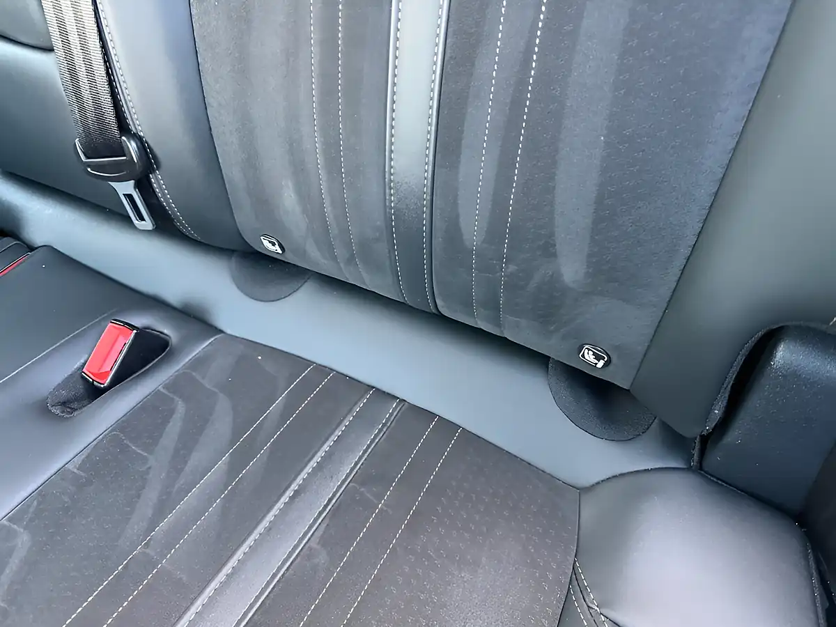 Used 2021 Peugeot 3008 GT Blue - Interior and Exterior details 16