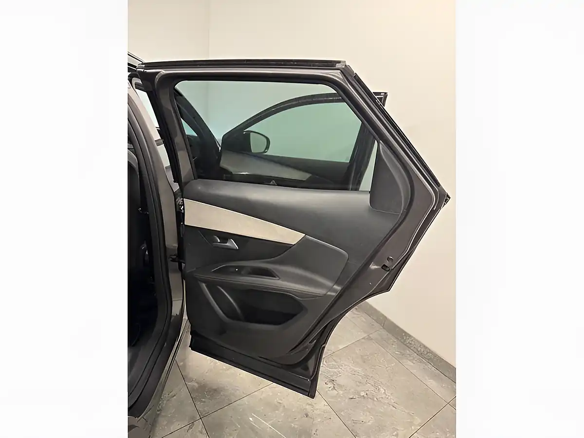 Used 2021 Peugeot 3008 GT Grey - Interior and Exterior details 13