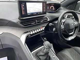 Used 2021 Peugeot 3008 GT White - Interior and Exterior details 10