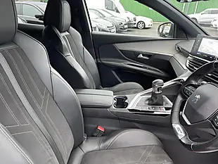 Used 2021 Peugeot 3008 GT White - Interior and Exterior details 12