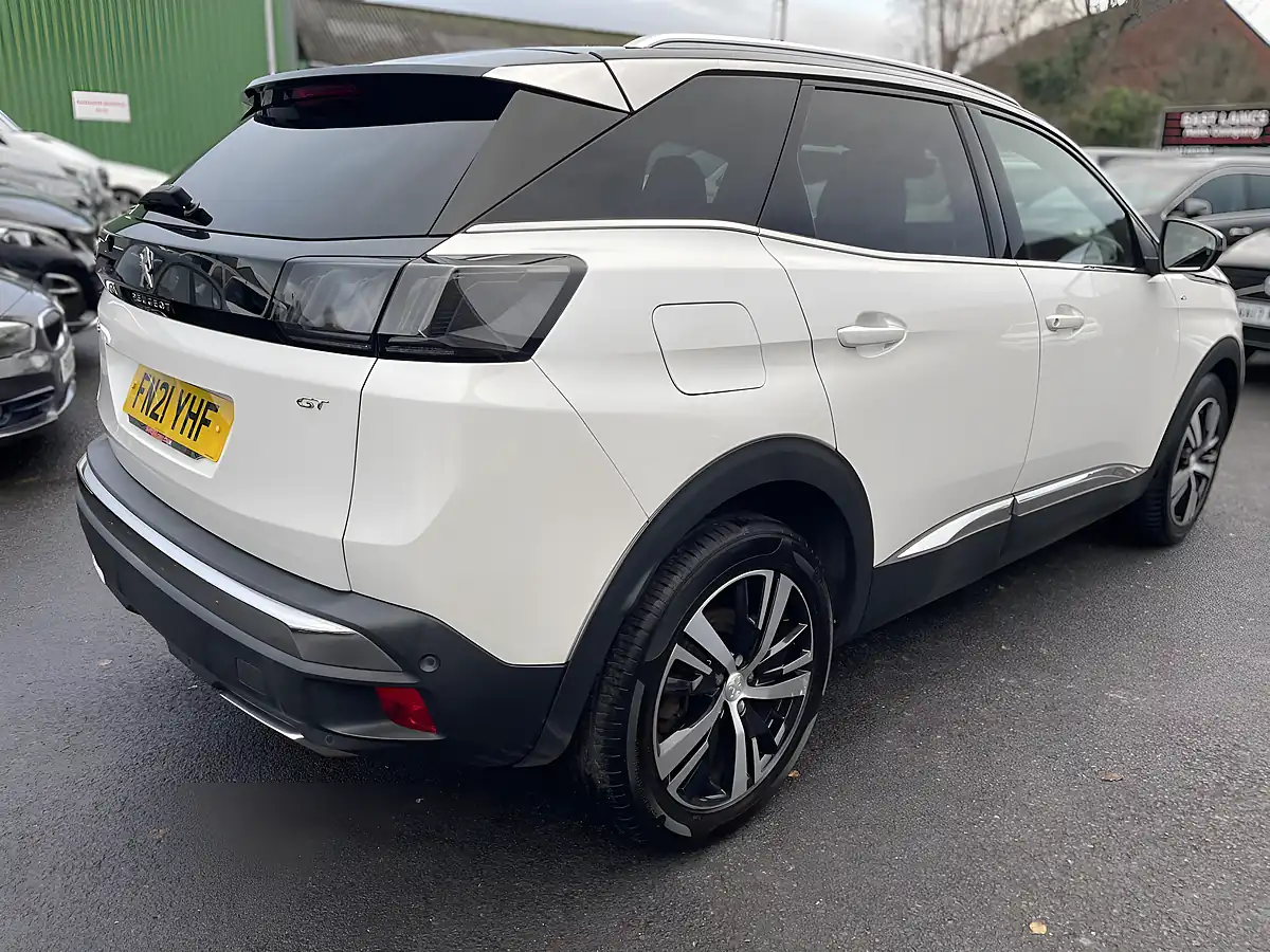 Used 2021 Peugeot 3008 GT White - Interior and Exterior details 7