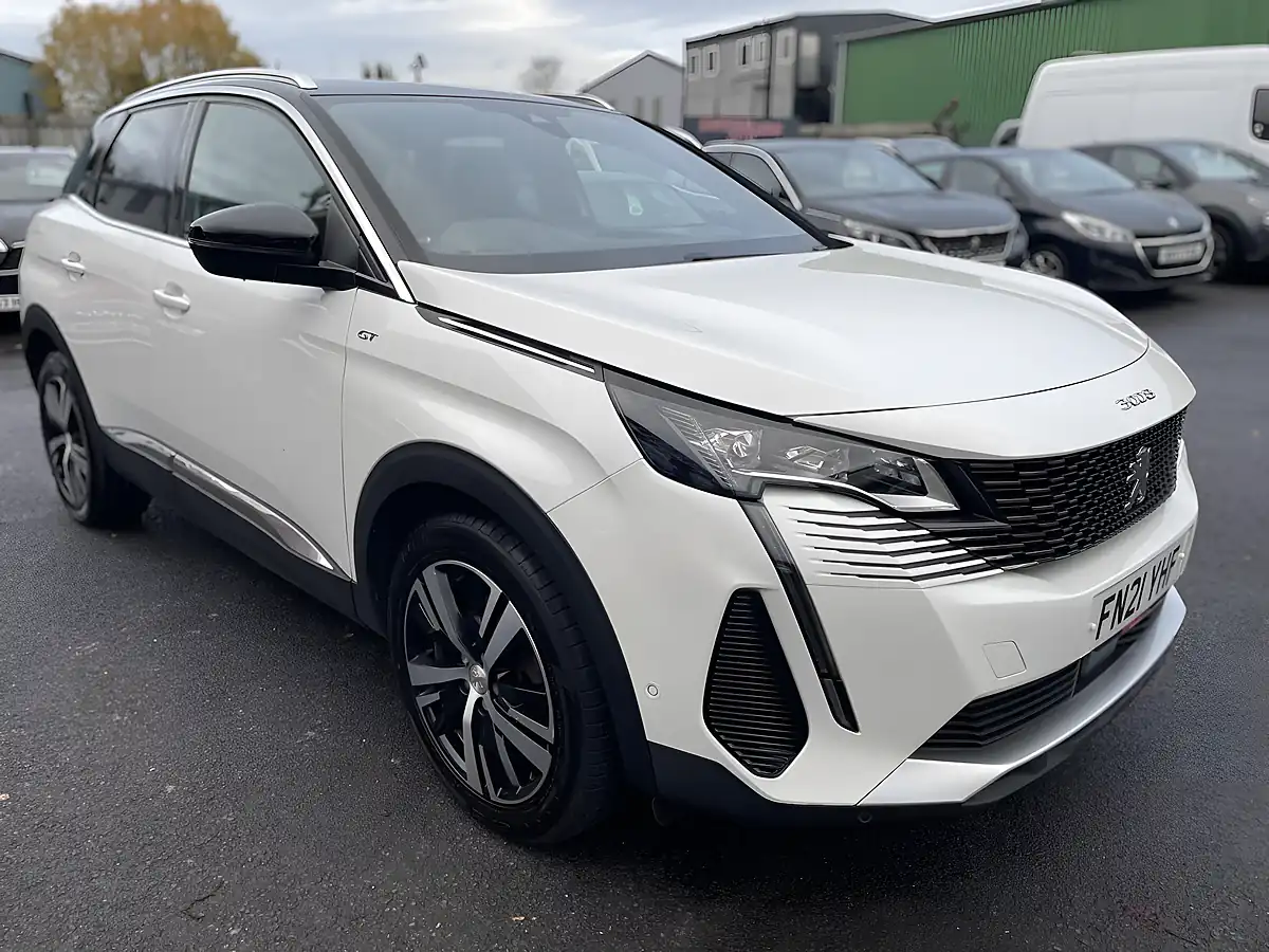 Used 2021 Peugeot 3008 GT White - Interior and Exterior details 9