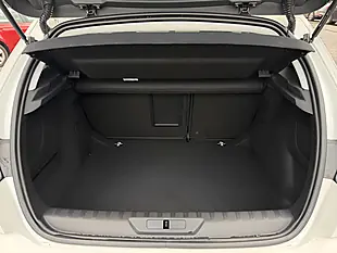 Used 2021 Peugeot 308 GT White - Interior and Exterior details 12