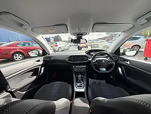 Used 2021 Peugeot 308 GT White - Interior and Exterior details 15