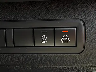 Used 2021 Peugeot 308 GT White - Interior and Exterior details 19